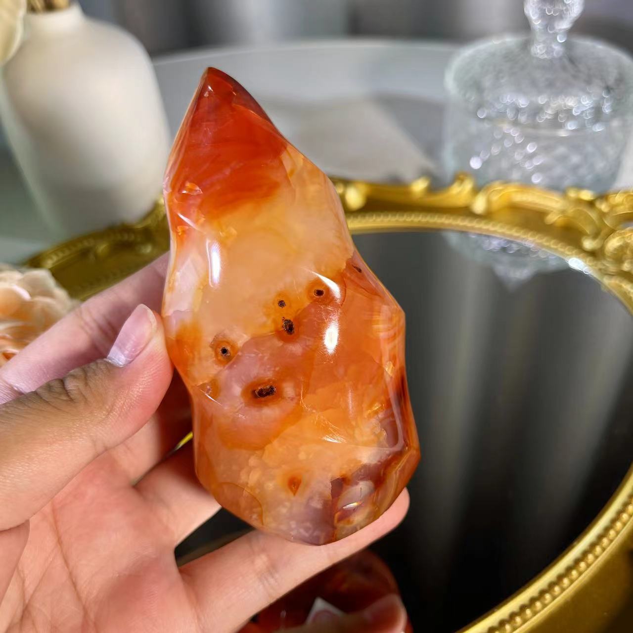 282g Carnelian Flame 1PC