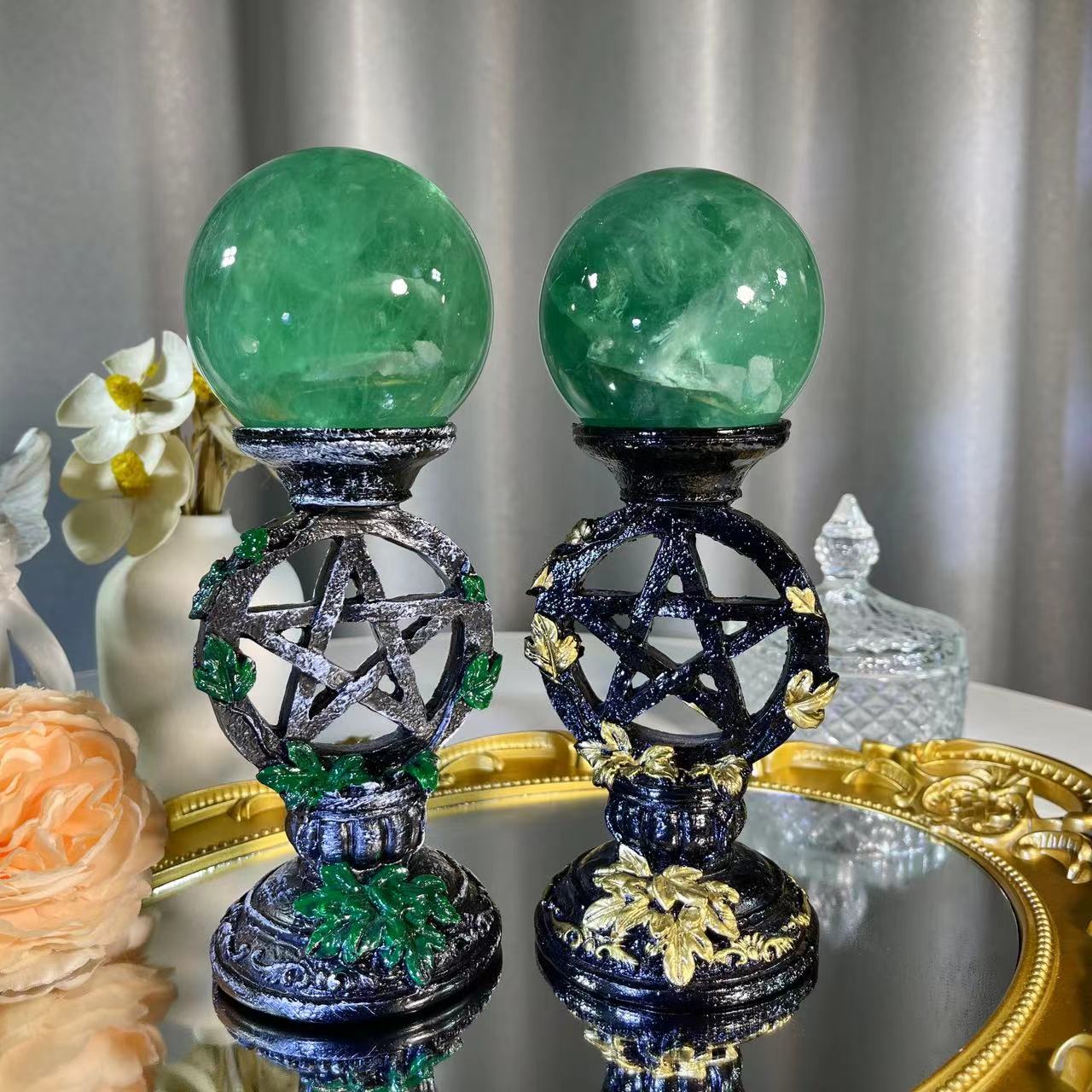 Resin Star Sphere Holder 1PC