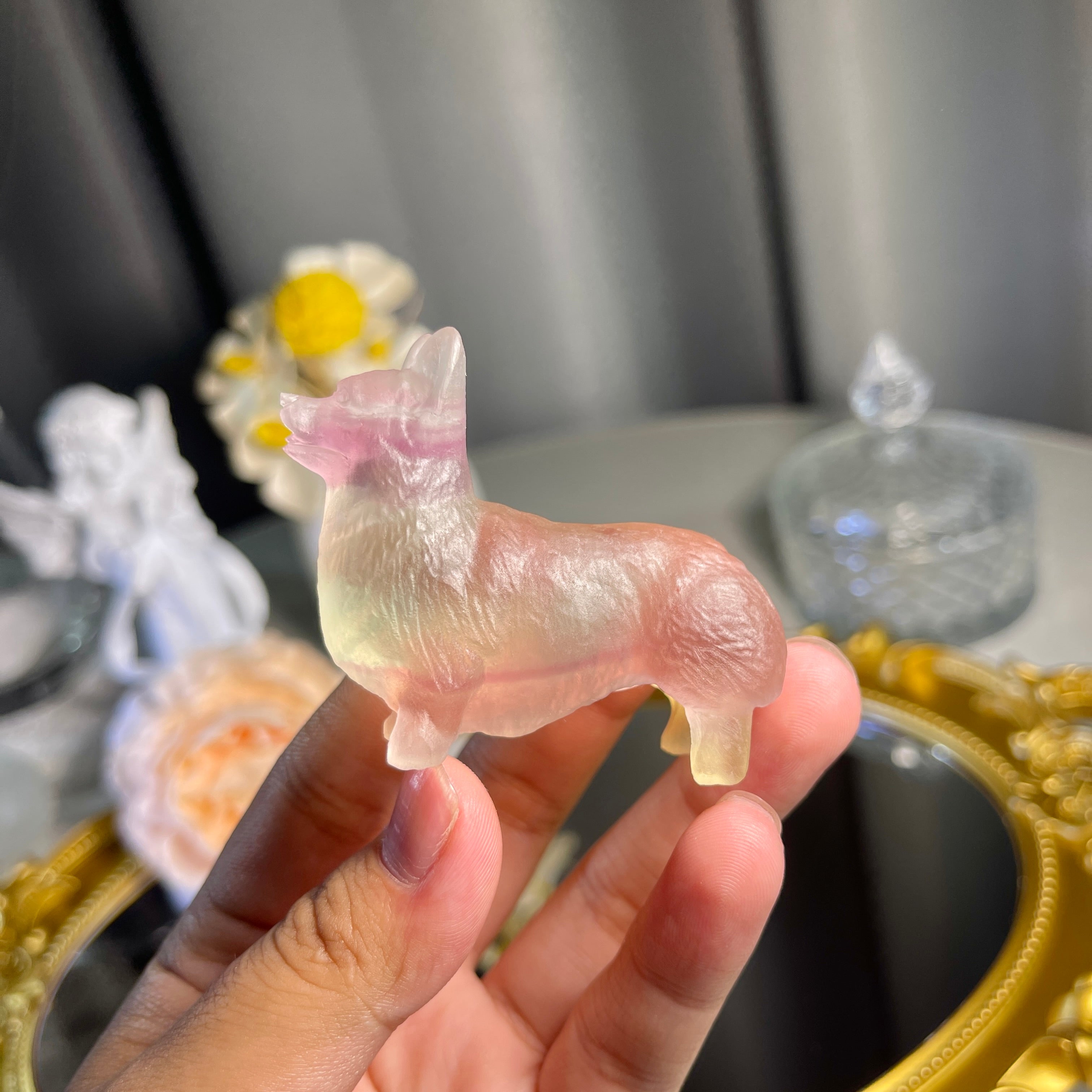 2.5"+ Fluorite Corgi 1PC