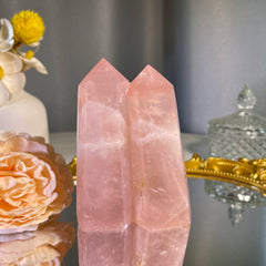 4.3"+ Rose Quartz Twins Tower 1PC