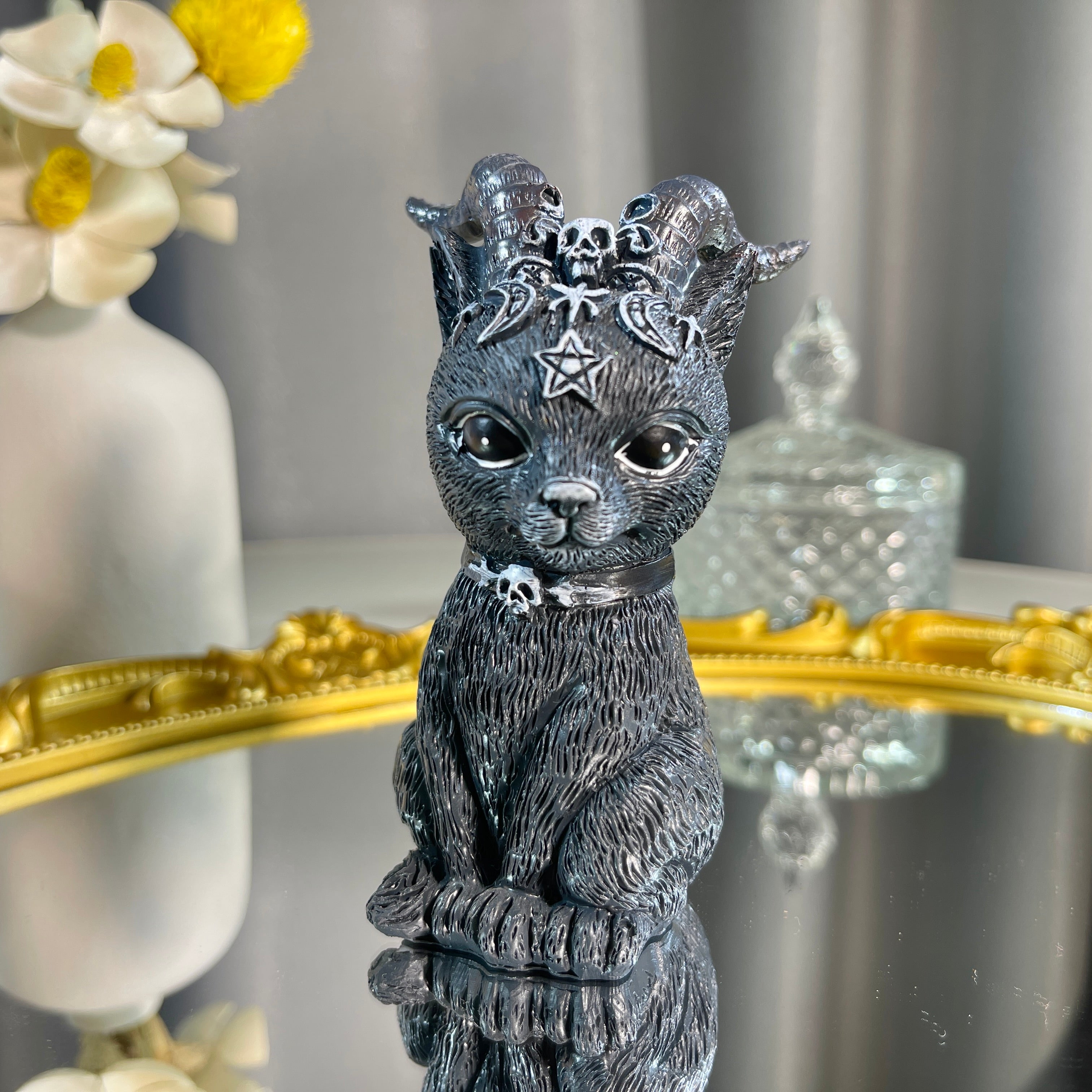 3.5"+ Resin Magic Cat 1PC