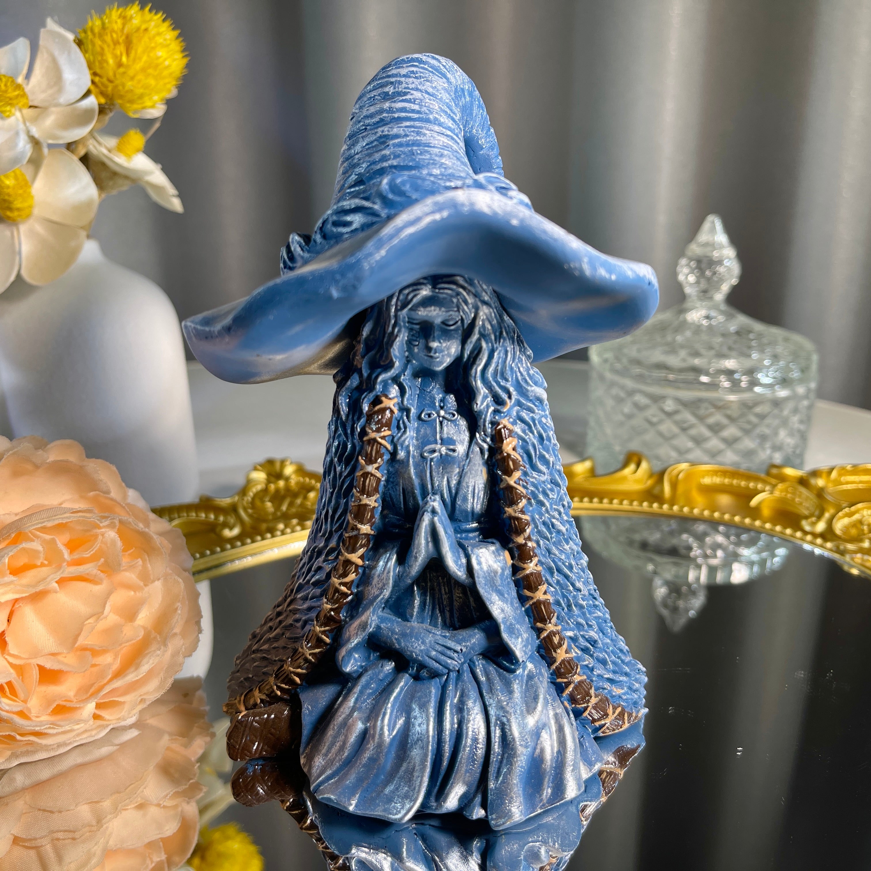 5.8"+ Resin Witch 1PC