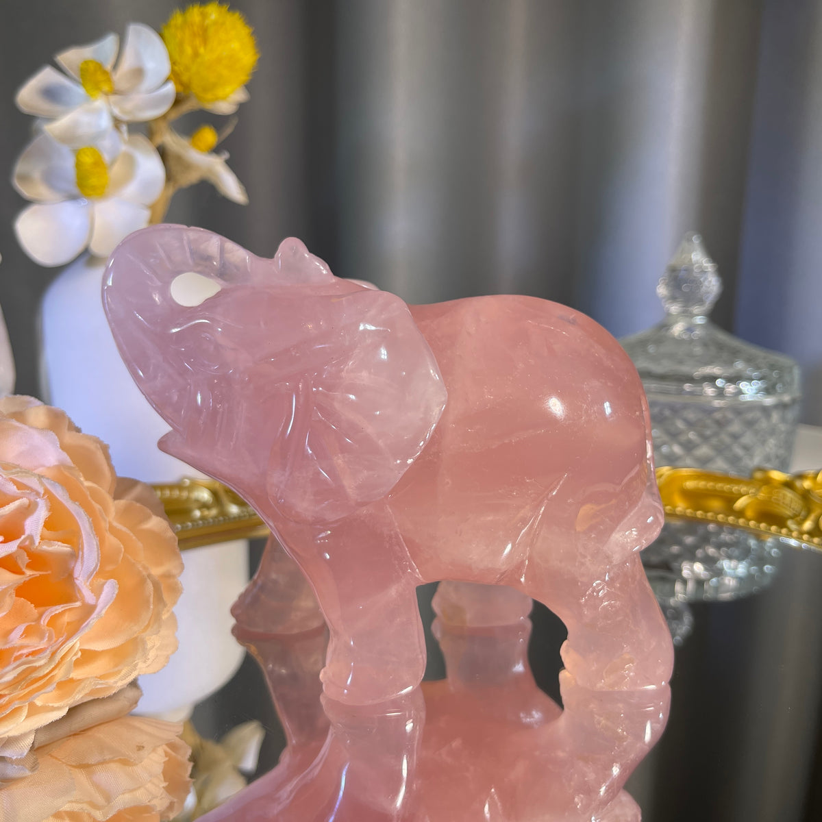 3.5"+ Rose Quartz Elephant 1PC