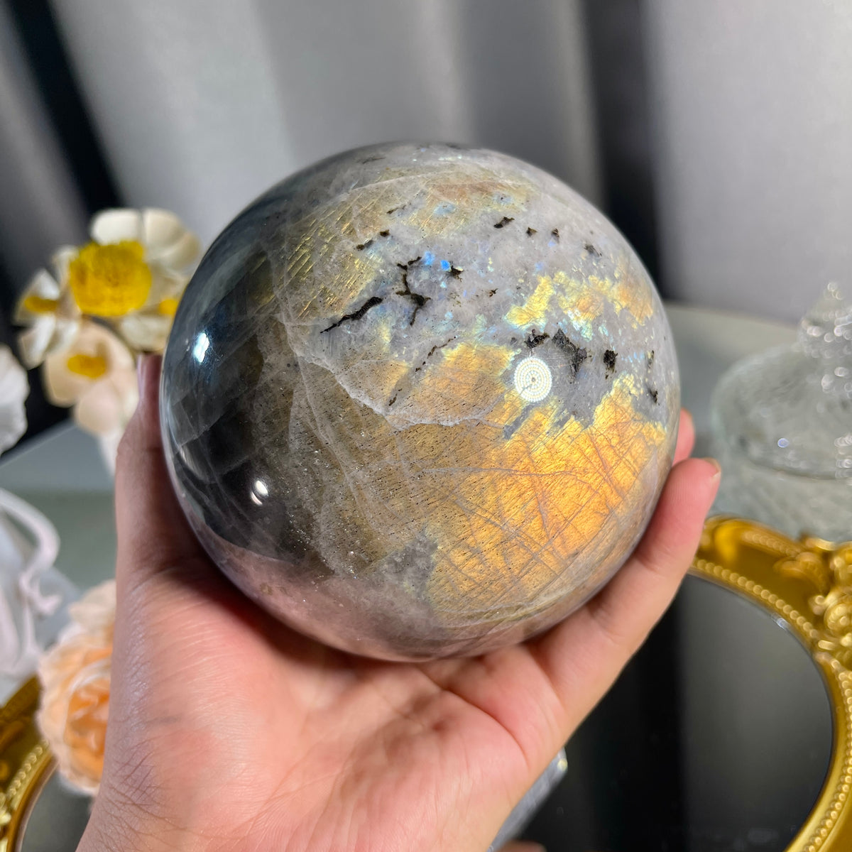 4.0"+ Labradorite Sphere 1PC