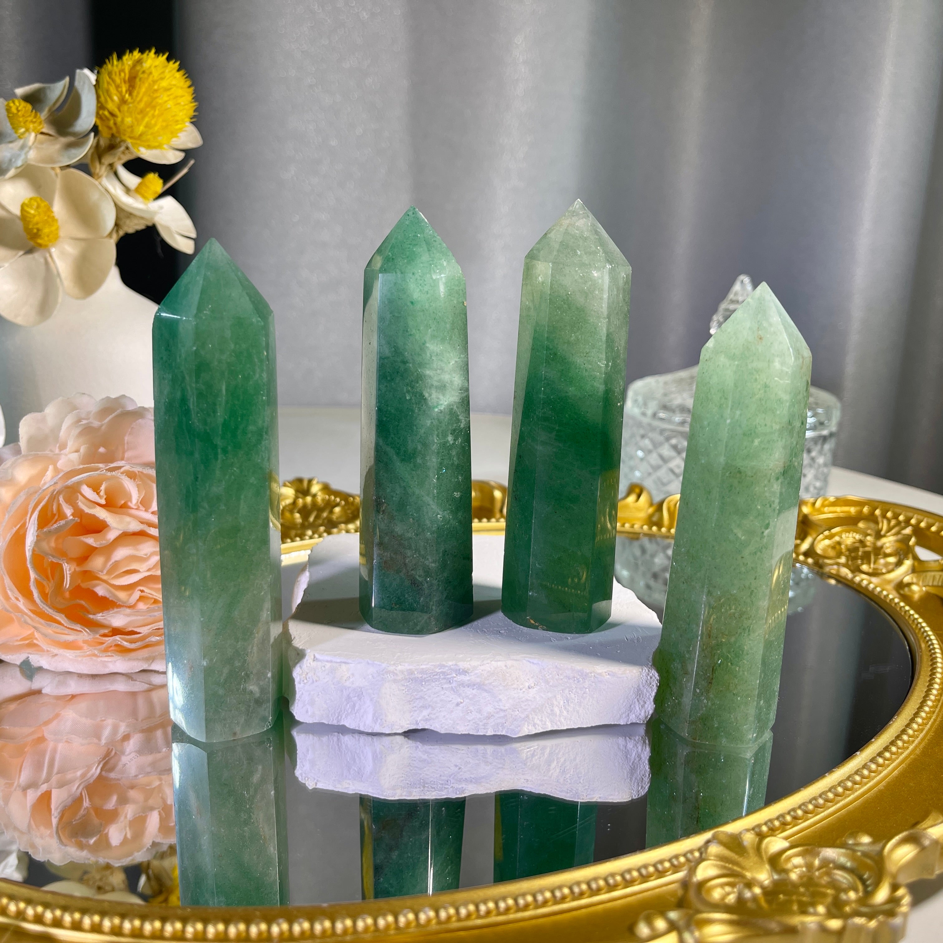 3.5"+ Green Strawberry Quartz Tower 1PC