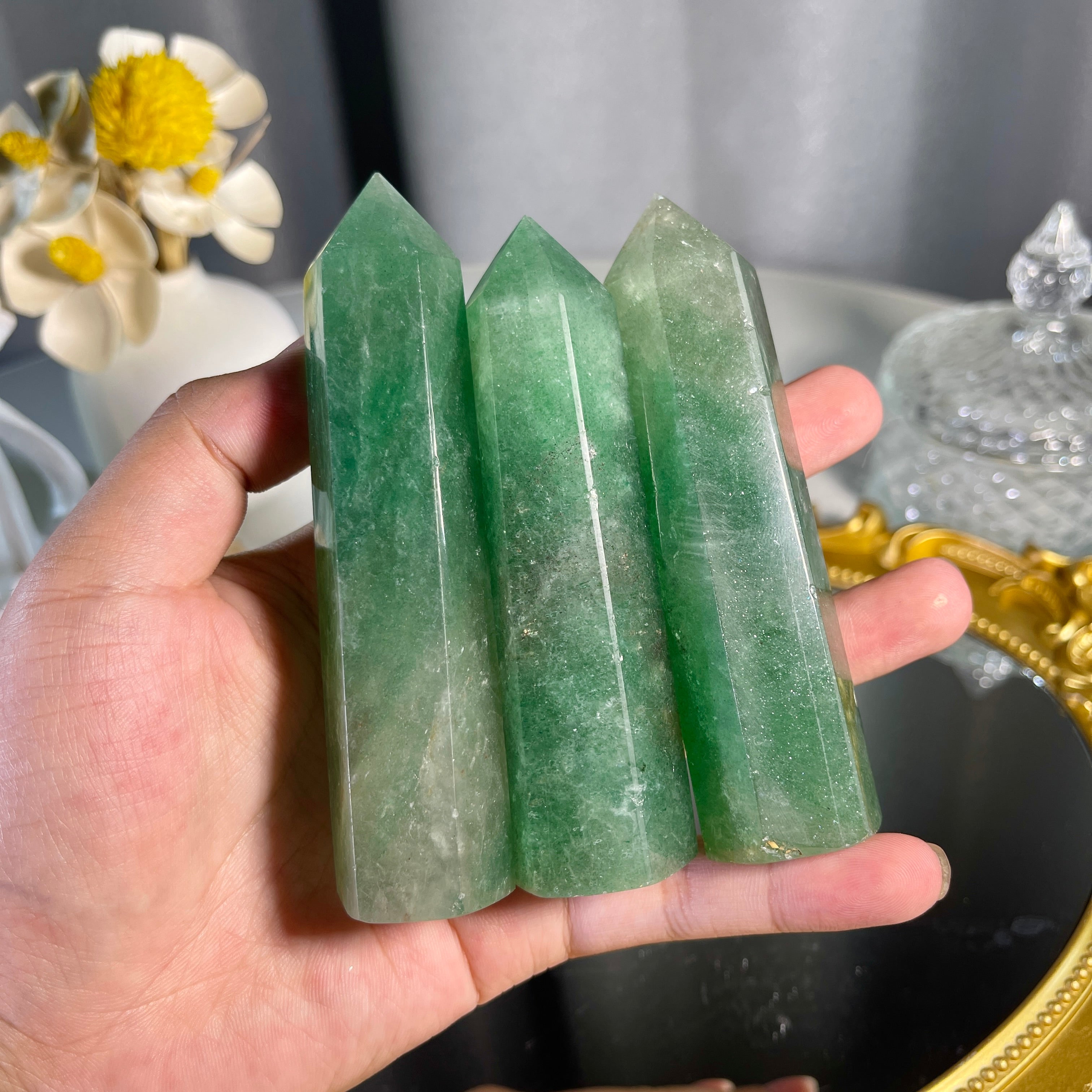 3.5"+ Green Strawberry Quartz Tower 1PC